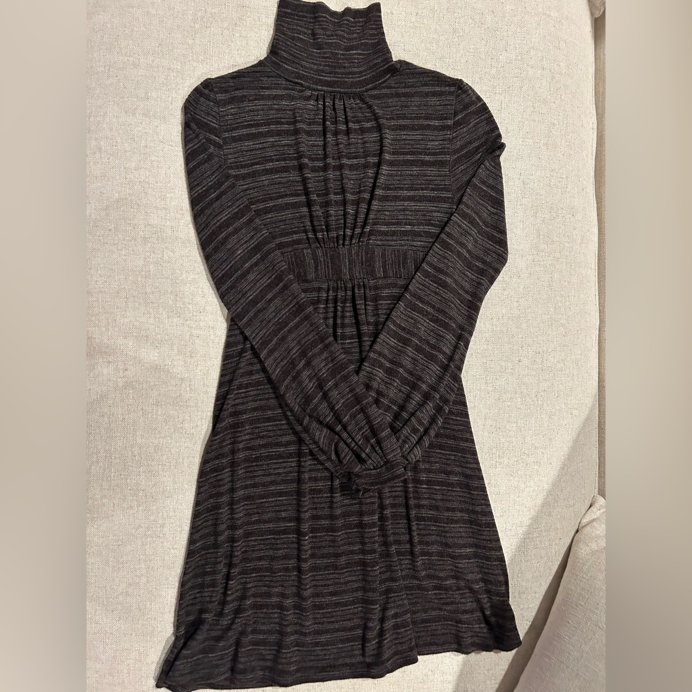 ‼️CLEARANCE‼️ Estam mock neck dress